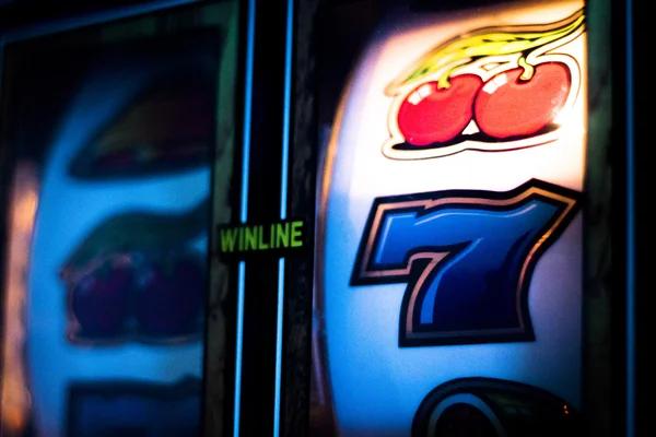 Learn About New Platform Features and Explore เว็บคาสิโนออนไลน์ in the Online Gaming Industry